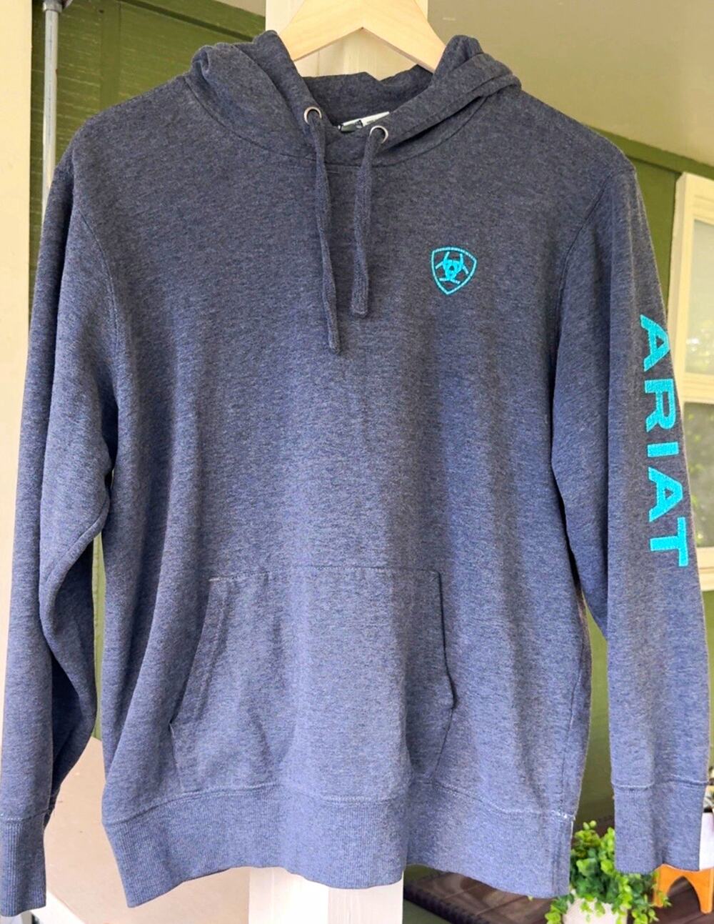 Ariat Men's Gray Pullover Hoodie L Logo Sleeve Graphic Pockets Drawstring